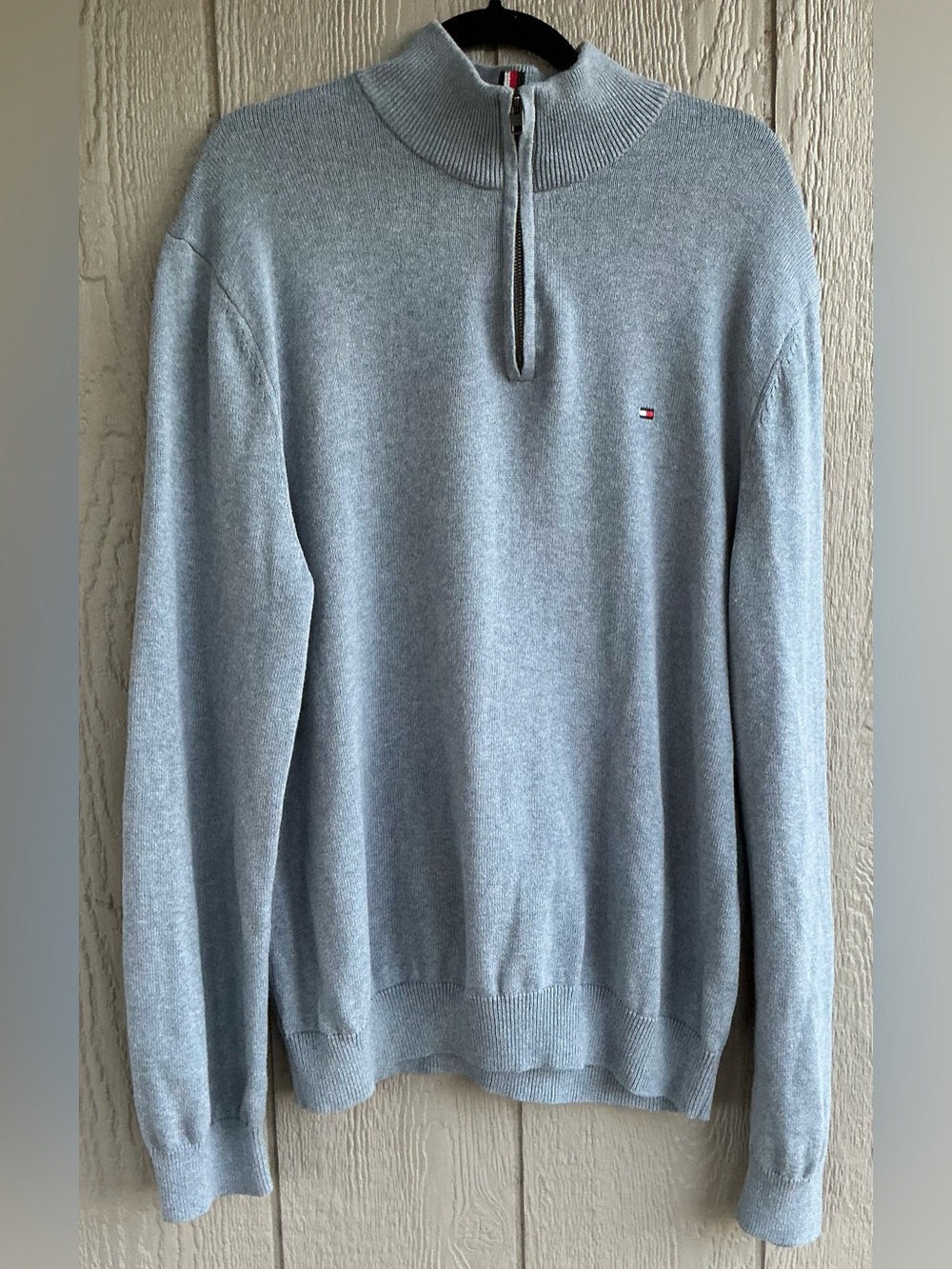 Tommy Hilfiger Men's Large Light Blue 100% Cotton Quarter Zip Sweater